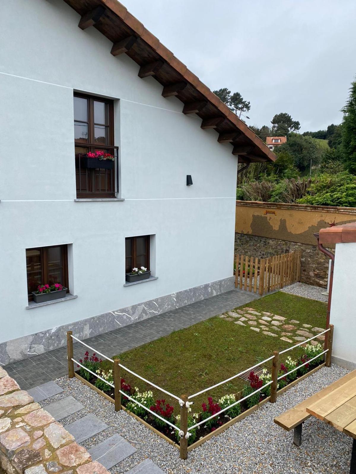 Apartamentos Entrellusa - At-1482-As Perlora Kültér fotó